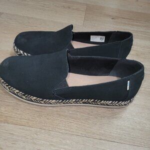 Tom's womens shoes